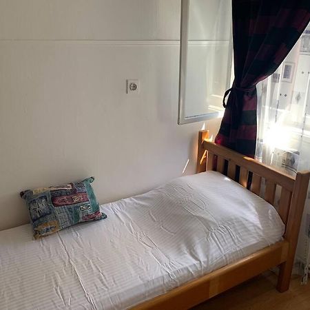 Cheerfull 2-Bedroom With Patio. Close To All Ameneties. Zágráb Kültér fotó